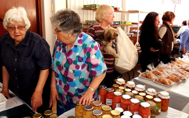 Gansbaai HerbergAanSee Basaar REUSE SUKSES 12